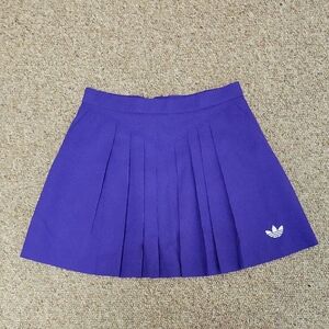 Adidas Women's Vibrant Purple Mini Skirt, Sz 10, Vintage. Polyester